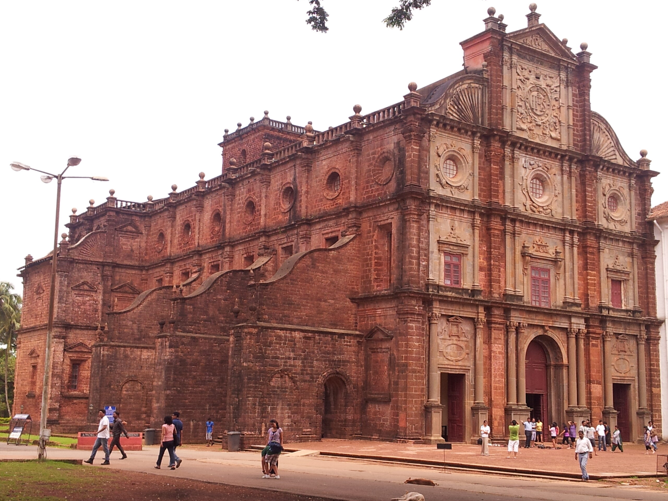 “Basilica of Bom Jesus, Goa: A Spiritual Odyssey Through Time”